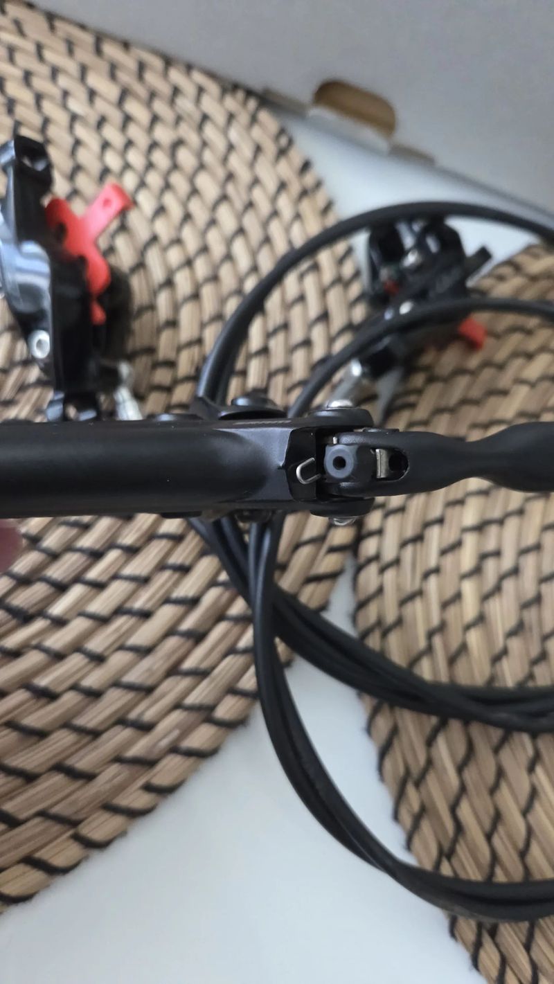 Komplet brzdy Sram Level Silver Stealth 4P/ 2x sada kotouce/desky 