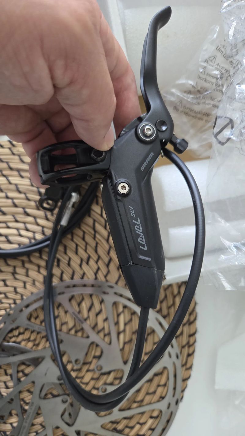 Komplet brzdy Sram Level Silver Stealth 4P/ 2x sada kotouce/desky 