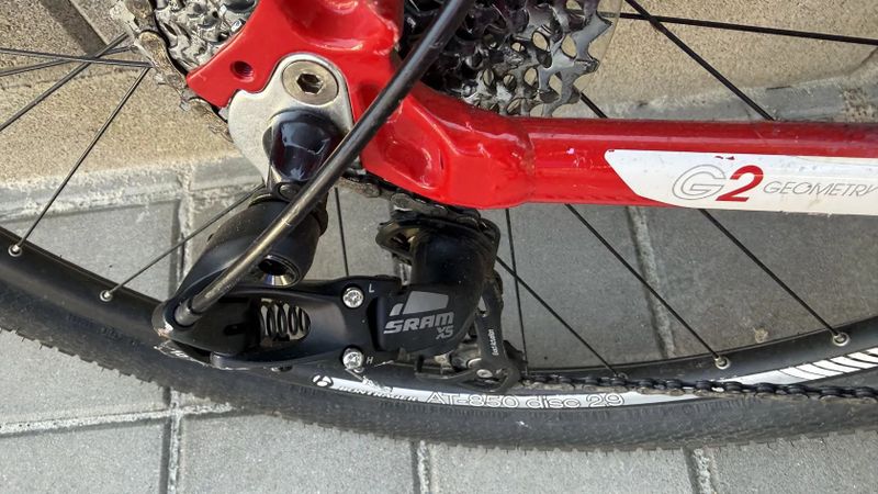 Trek Cobia 29