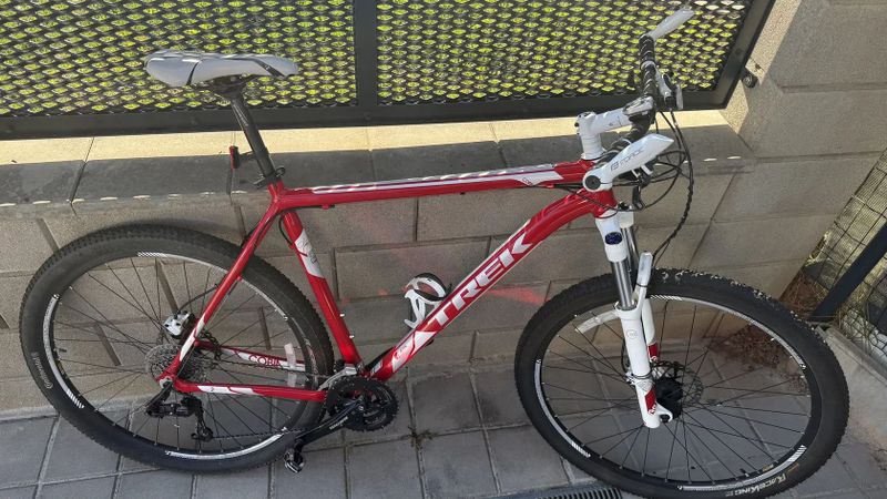 Trek Cobia 29