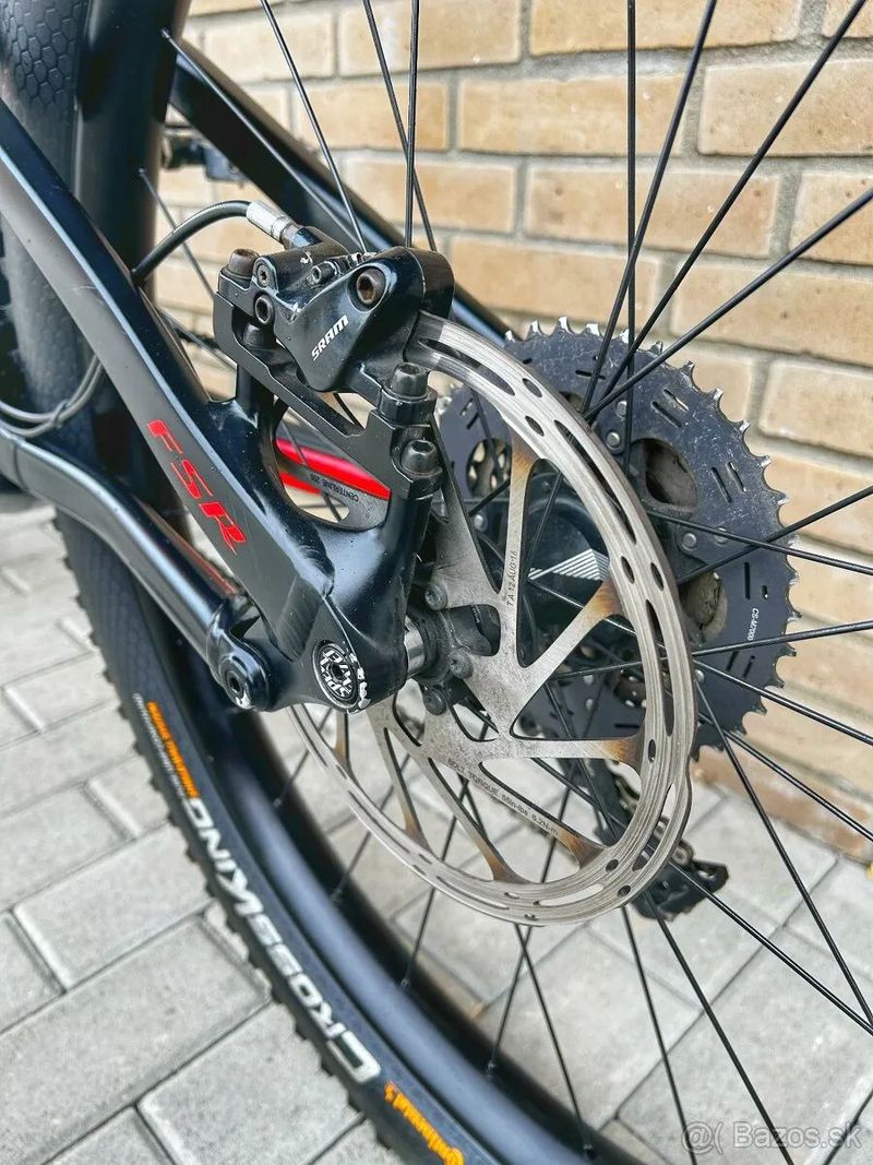 Specialized Turbo Levo FSR / M / 27,5" / 504Wh / 3517 km /
