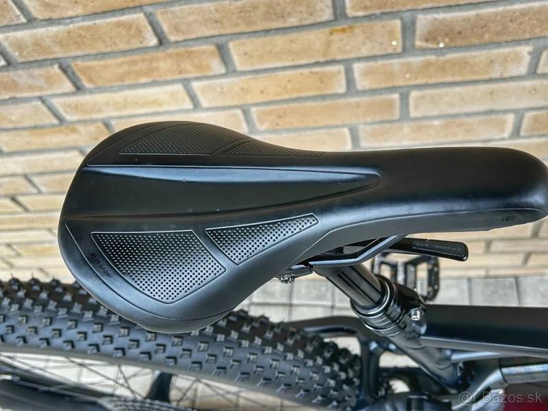 Specialized Turbo Levo FSR / M / 27,5" / 504Wh / 3517 km /