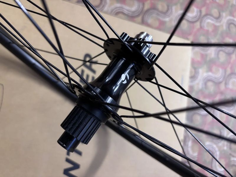 Bontrager Kovee zadní kolo, Microspline