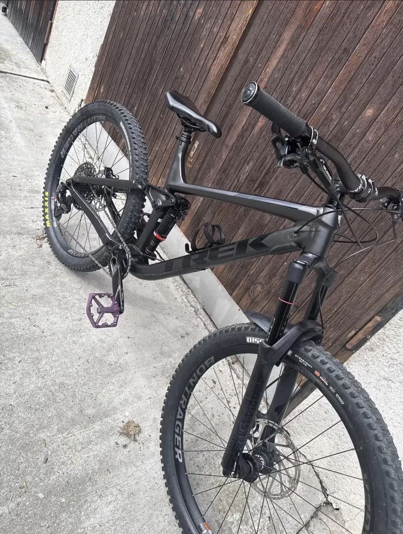 Trek Remedy 8