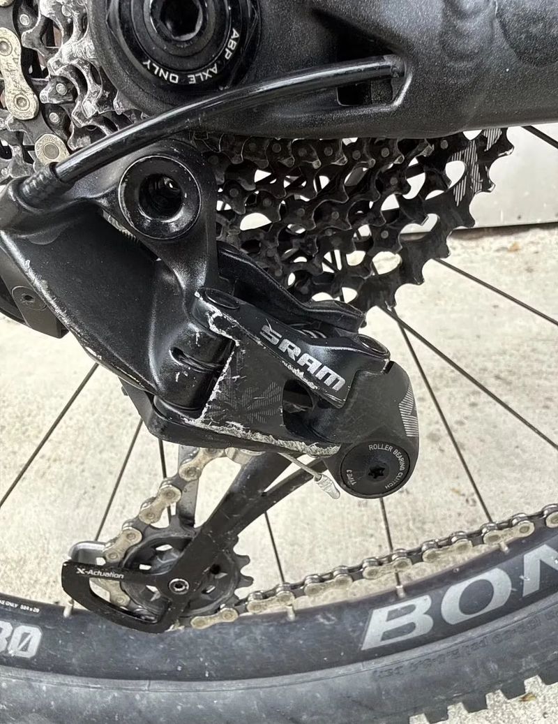 Trek Remedy 8