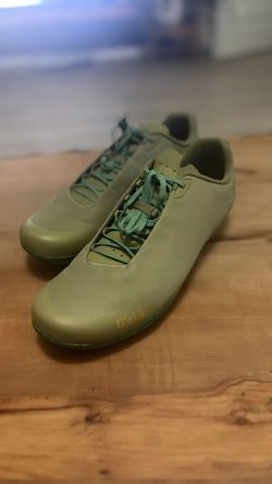 Gravel tretry Fizik Tempo Beat (Sage Green), vel. 44 – jako nové (500 km)