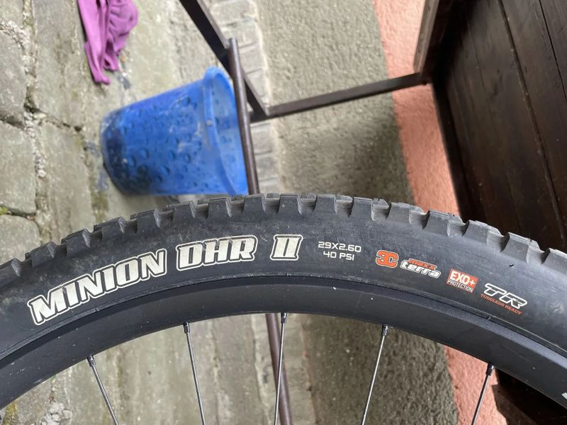 Maxxis DHR II 29x2.6 3C MaxxTerra, ASSEGAI 29x2.6 3C MaxxTerra