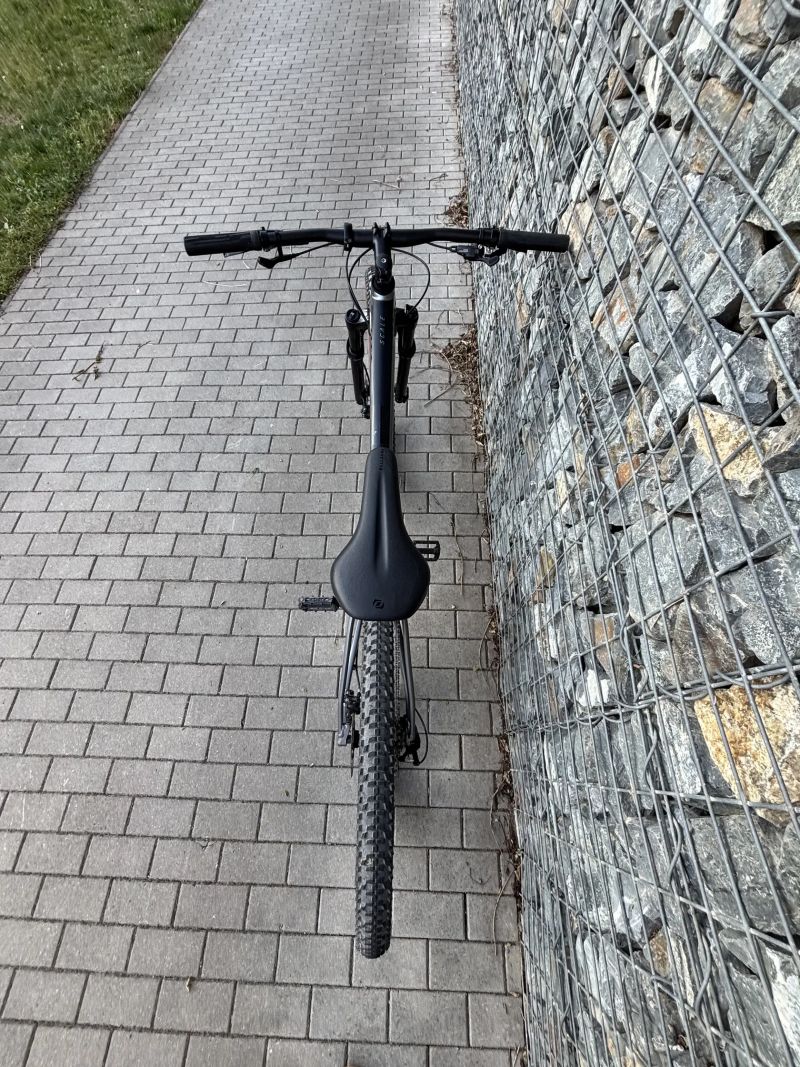 SCOTT Scale 965 (vel M, 29” kola, teleskop, SLX, RS Judy)