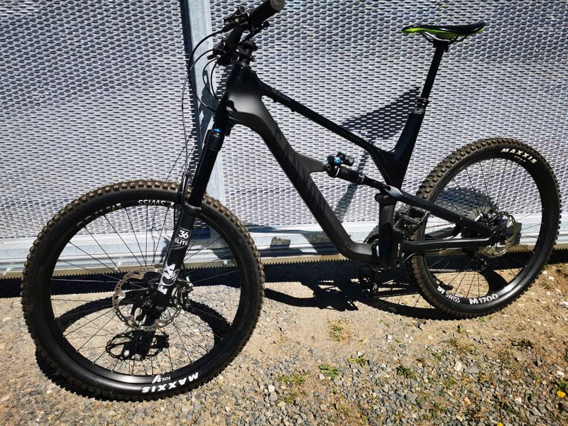 Canyon Spectral CF 9