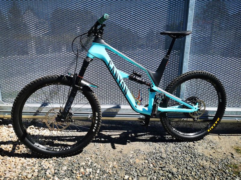 Canyon Spectral CF 7