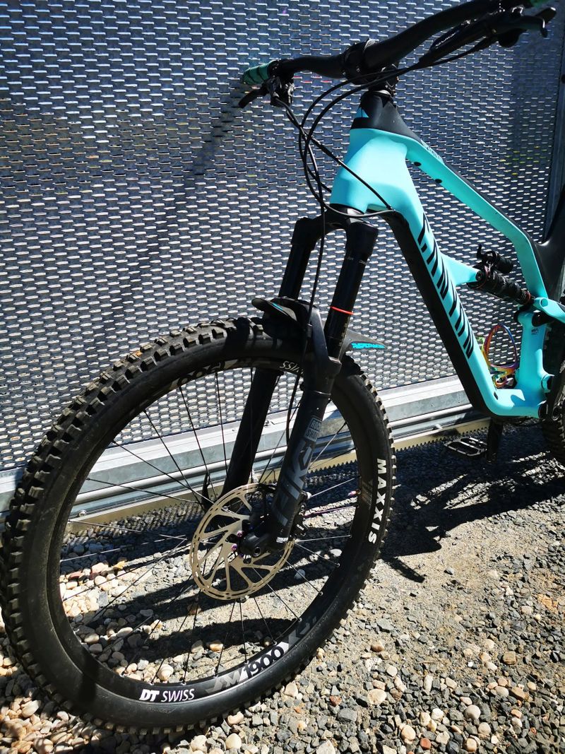 Canyon Spectral CF 7