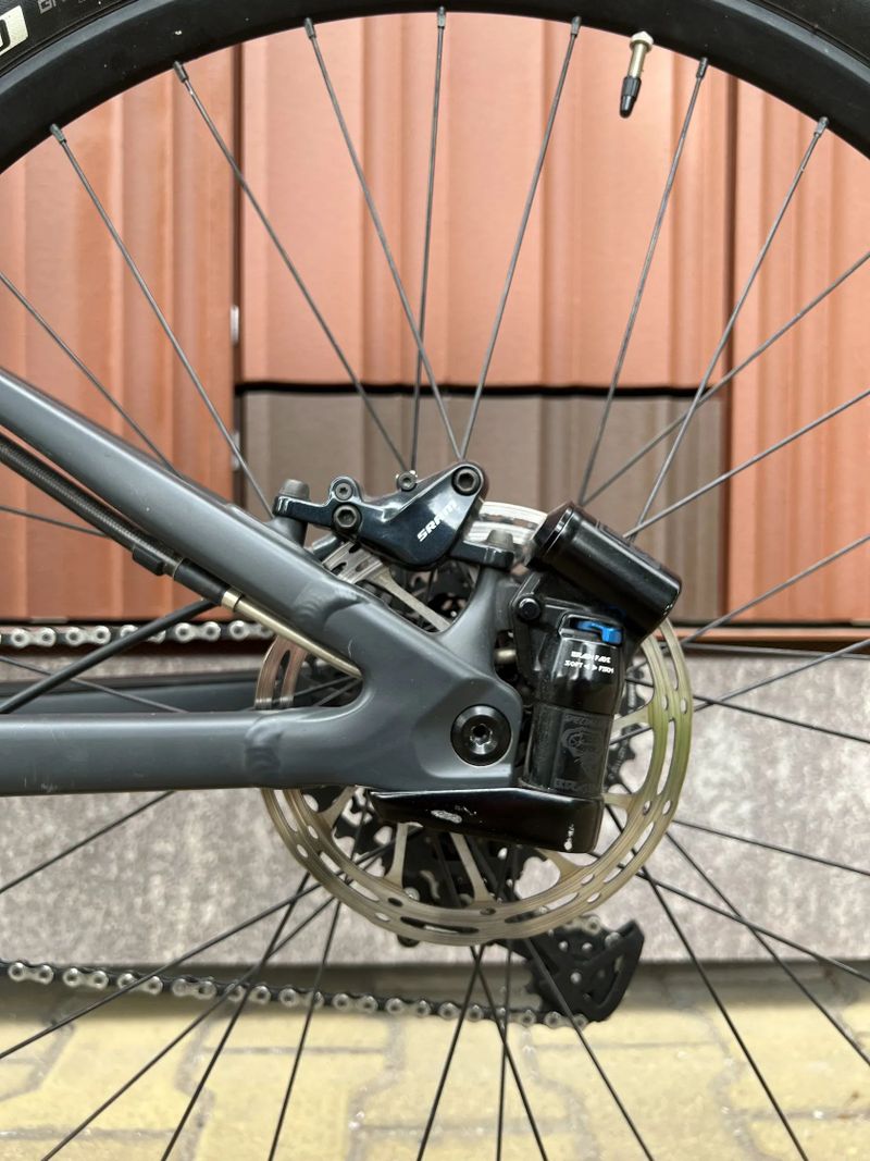 Specialized Epic BRAIN Vel. XL, 29" horské XC kolo RockShox&Sram 