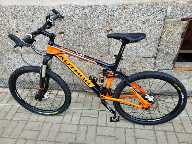 AUTHOR ERA 1.0 CELOODPRUŽENÉ SRAM X7/RST TITAN RLO/EPICON LO/vel.L 