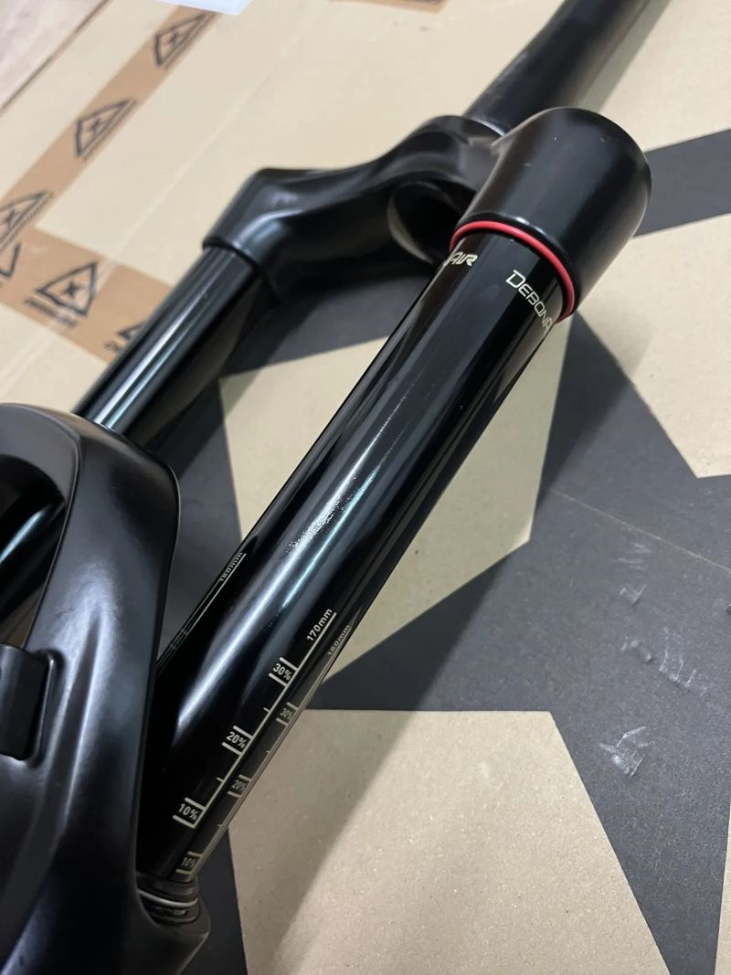 Vidlice Rock Shox Lyrik Select RC C3, 29", 170mm