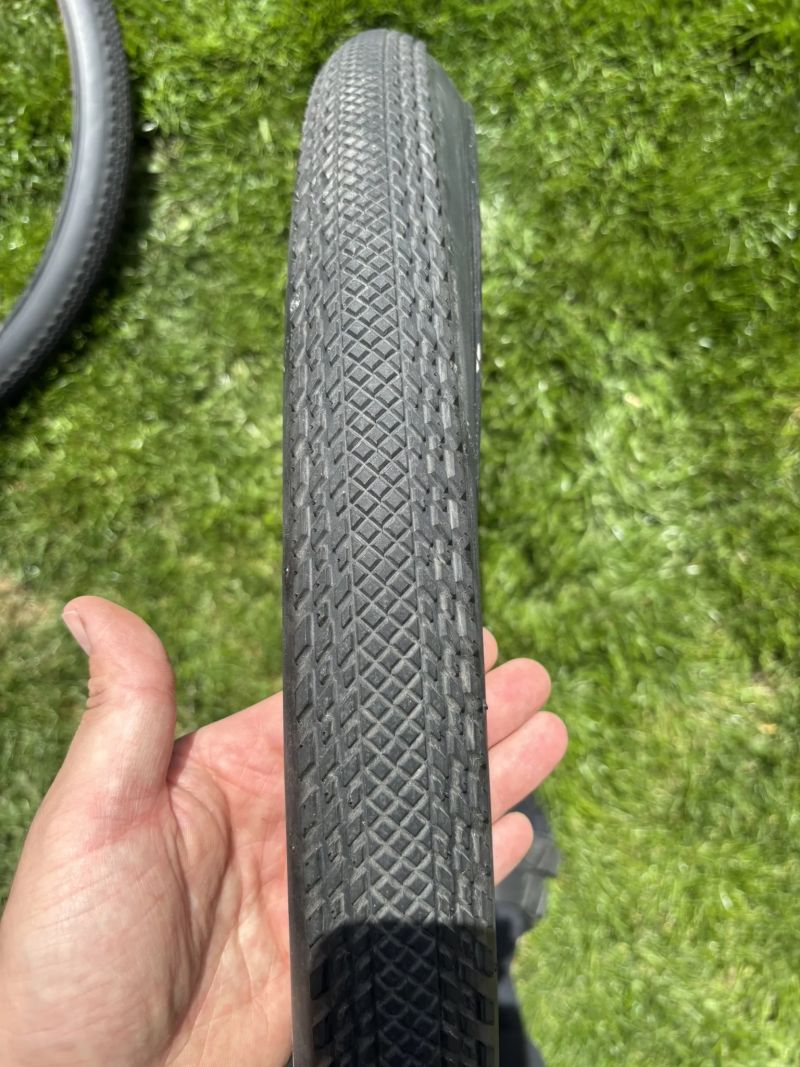 Tufo Gravel Thundero HD 44mm