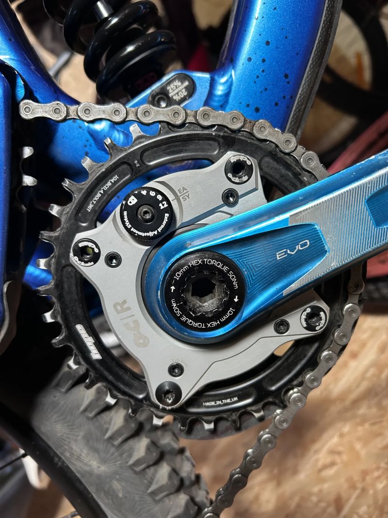TREK SESSION 9 2024 (R1) Vel.M