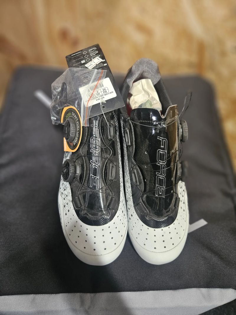 NOVÉ MTB tretry Force Score - vel. 43
