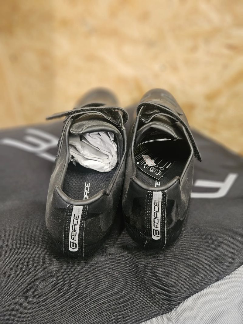 NOVÉ tretry FORCE MTB HERO 2, černé - Vel. 44,43,41