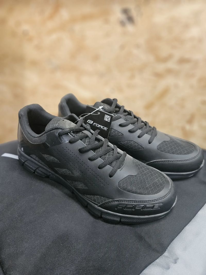 NOVÉ tretry FORCE MTB GO, černé, vel. 44