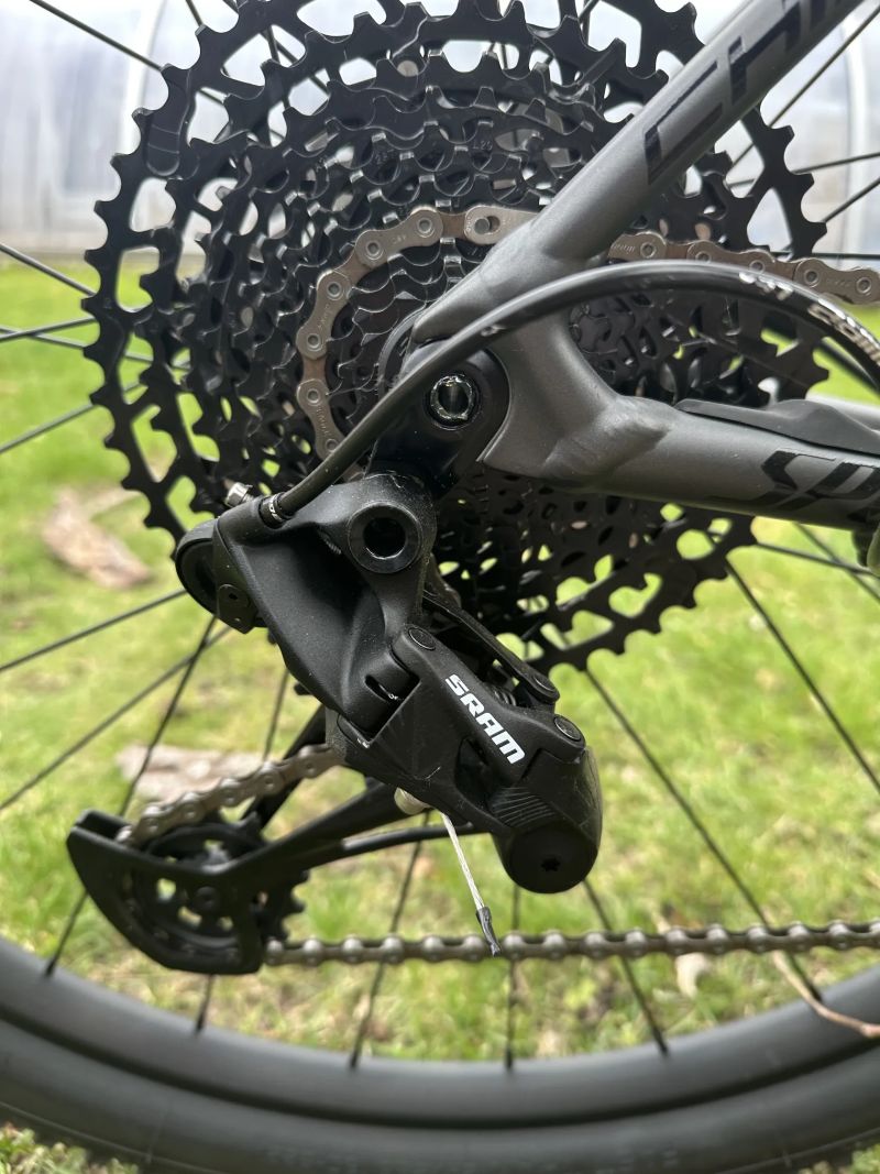 Specialized DH bike / SRAM / top stav/nízká cena