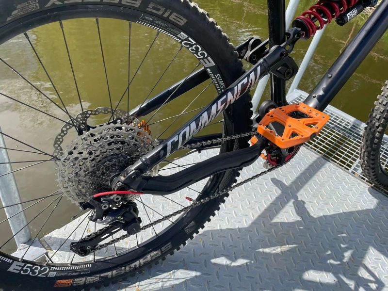 Commencal Meta AM V4.2
