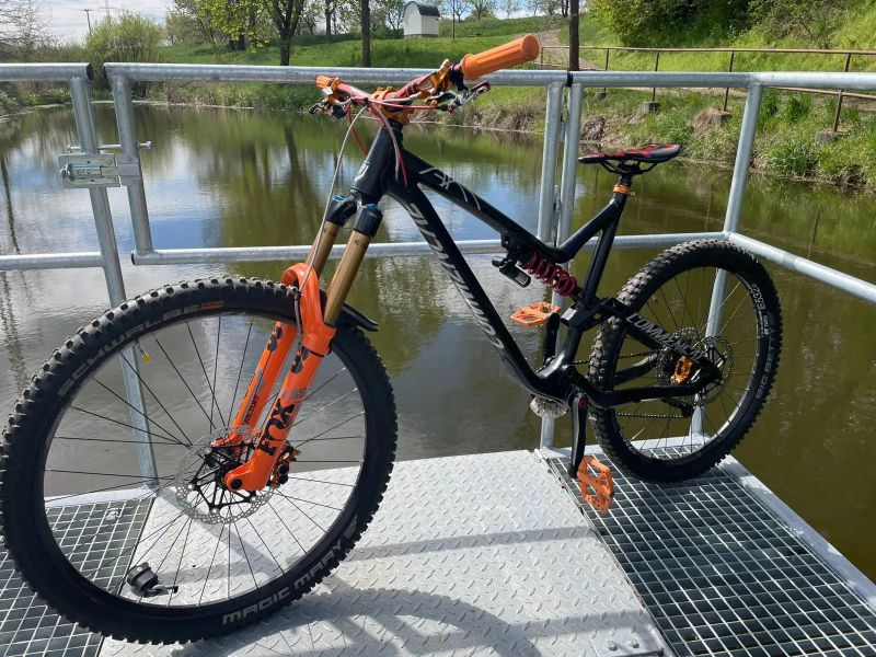 Commencal Meta AM V4.2