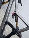 Orbea OCCAM M10 Carbon 2021 29″ - velikost L / Top stav / Shimano XT / FOX 34 Kashima
