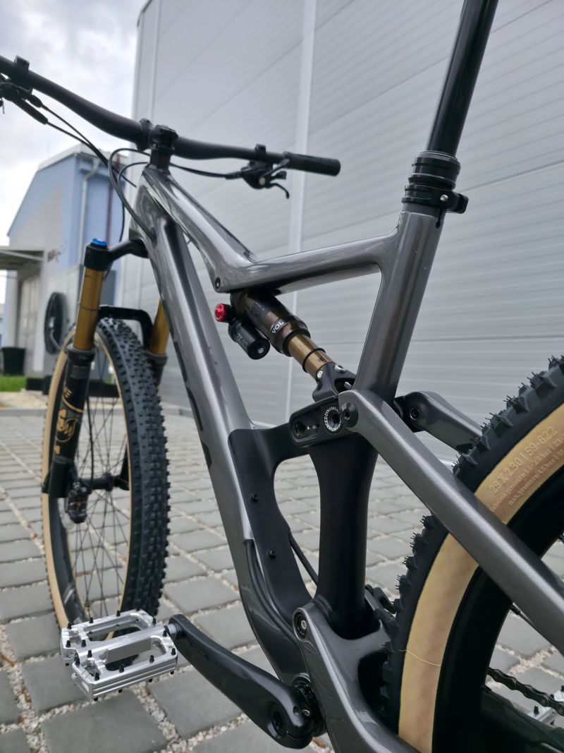 Orbea OCCAM M10 Carbon 2021 29″ - velikost L / Top stav / Shimano XT / FOX 34 Kashima