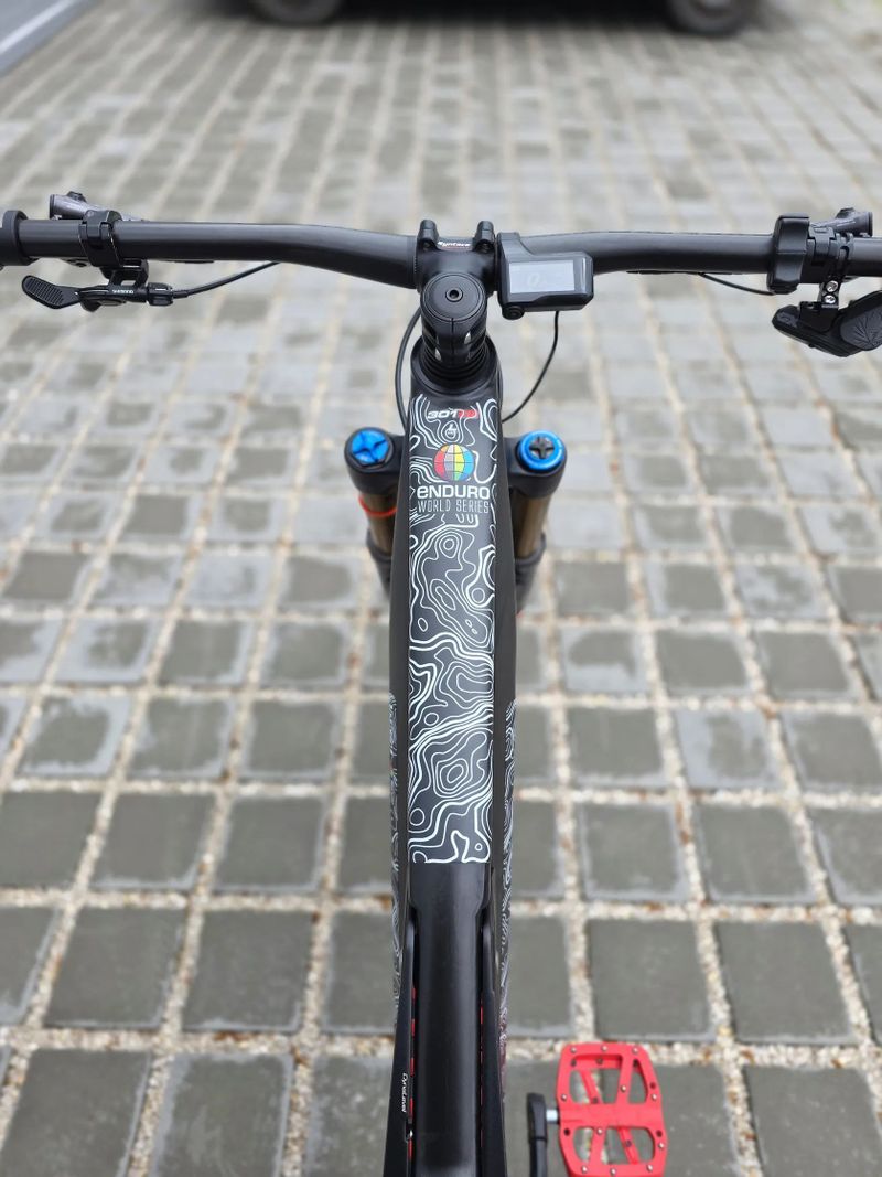 Elektrokolo Liteville 301 CE MK1 Carbon Limited Edition Shimano EP8 630Wh 32km/h 29/27,5" velikost L