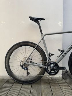 Canyon Ultimate CF SL 8 Disc