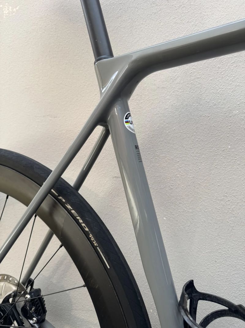 Canyon Ultimate CF SL 8 Disc