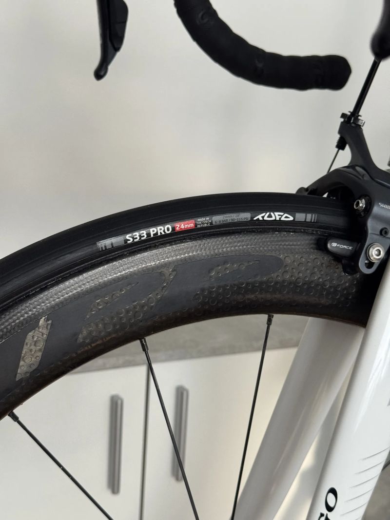 Colnago Concept - Aero legenda, kola ZIPP 404, CeramicSpeed