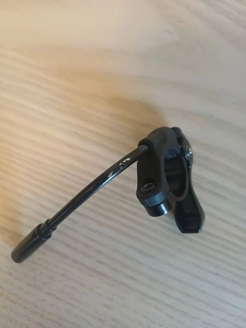 Prodám páčku na teleskopickou sedlovku BikeYoke 2X-Remote