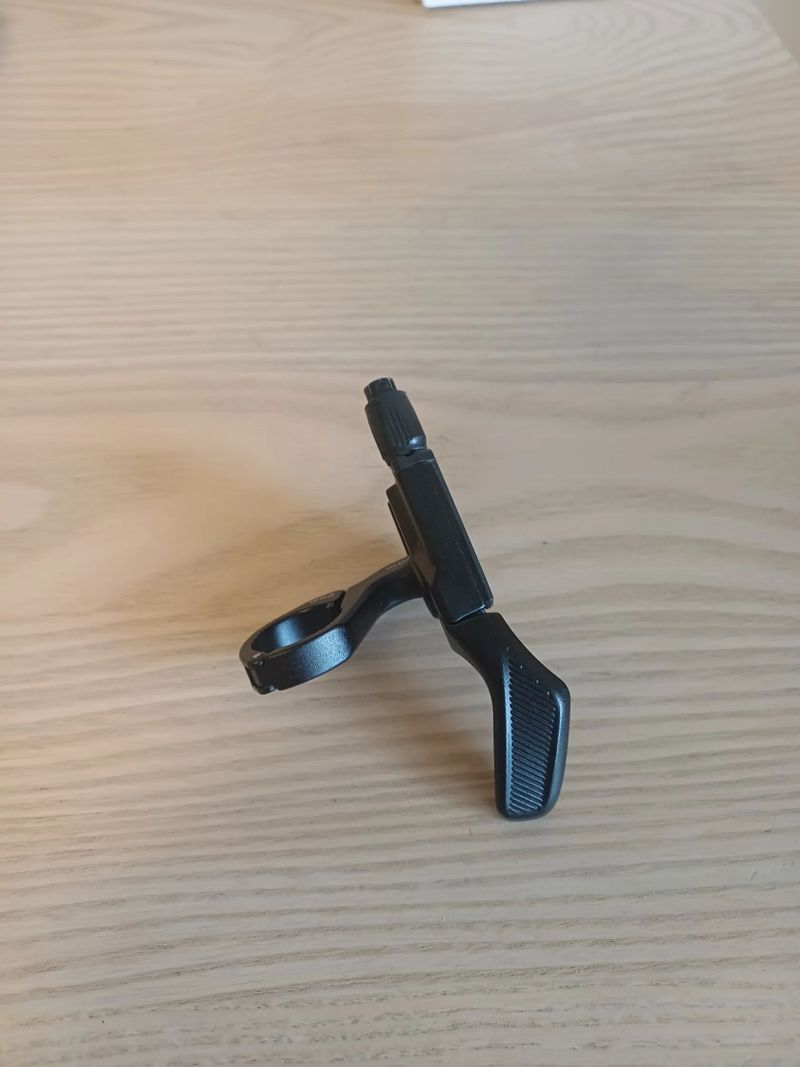 Prodám páčku na teleskopickou sedlovku Merida