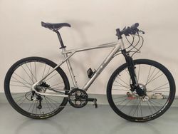 GT Transeo Ultra , vzduch vidlice, Shimano XT