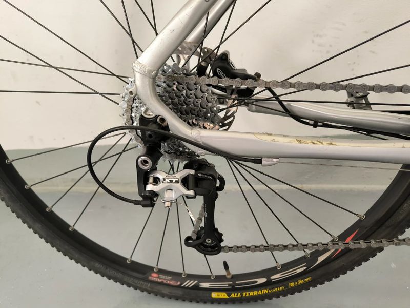 GT Transeo Ultra , vzduch vidlice, Shimano XT