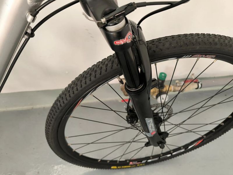 GT Transeo Ultra , vzduch vidlice, Shimano XT