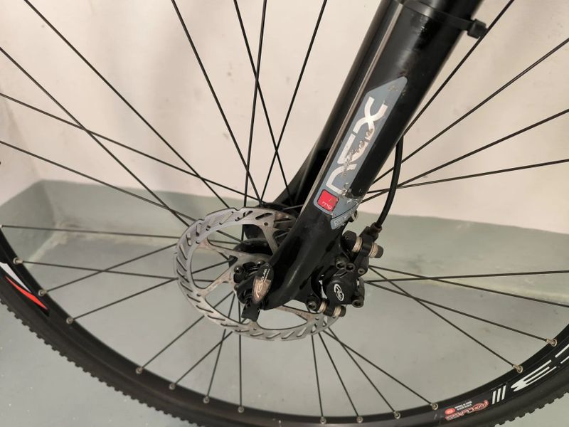 GT Transeo Ultra , vzduch vidlice, Shimano XT