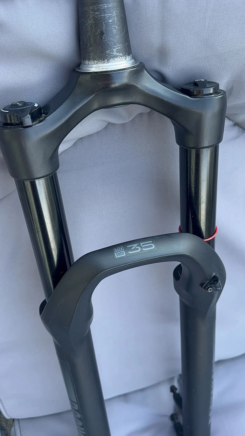 Vzduchová vidlice RockShox 35 Gold RL 29" – zdvih 140mm, Boost, dlouhý krk