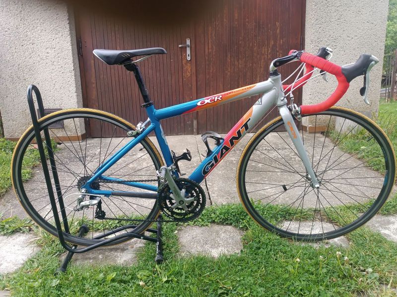 Giant OCR Compact road