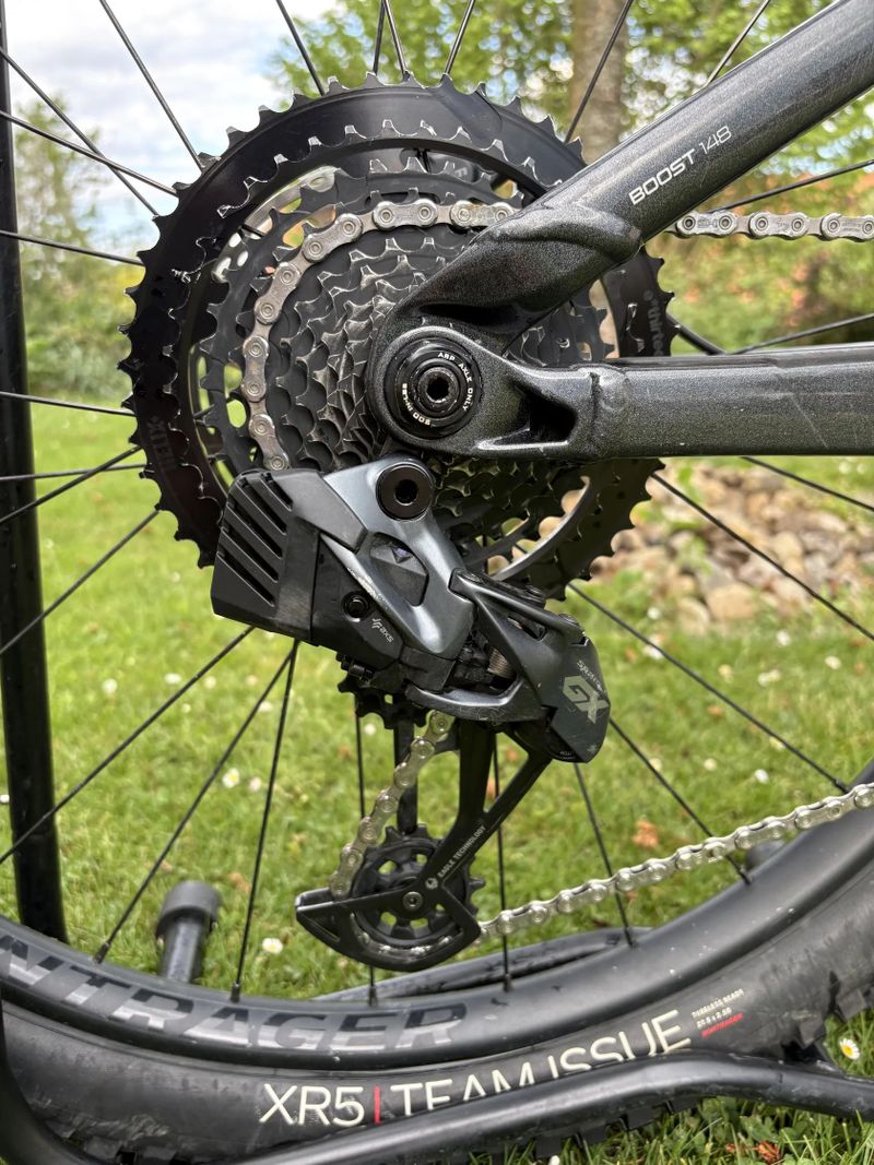 Trek Remedy 8