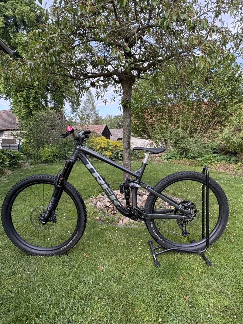 Trek Remedy 8