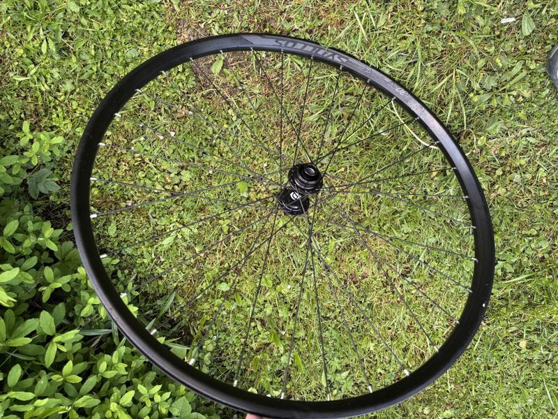 Zapletená kola Syncros 29” Boost