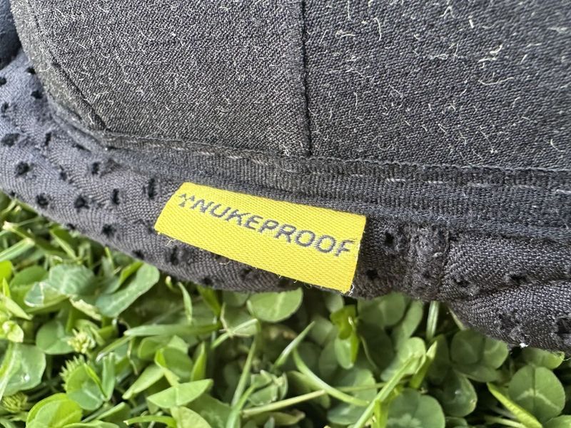 Kolenné chrániče Nukeproof veľ. XL