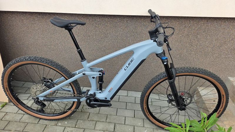 Nový Cube Stereo hybrid One44 Custom TOP "L"