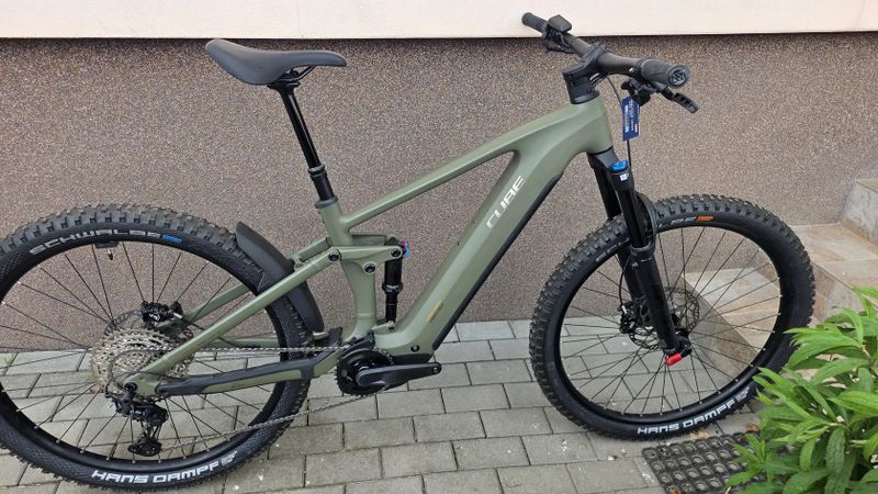 Nový Cube Stereo hybrid One44 Custom "L" - Top verze 