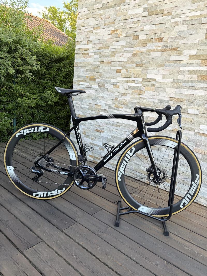 Eddy Merckx 525 Disk Shimano Dura Ace Di2