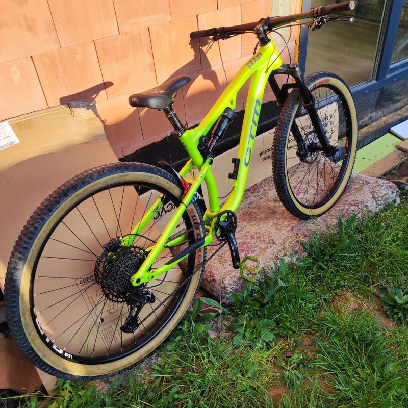  celoodpružené kolo enduro trail ctm skaut 