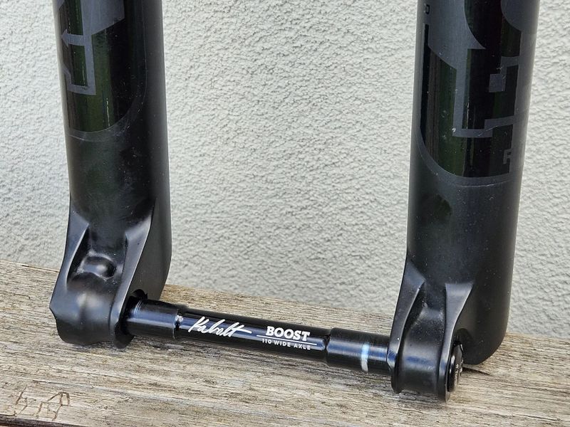 FOX 34 | 120 mm | Float Grip, boost Kabolt osa, Rhytm, 17,2 cm sloupek