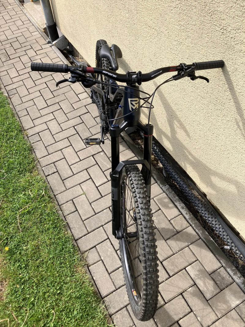 Rock Machine Whizz 2025